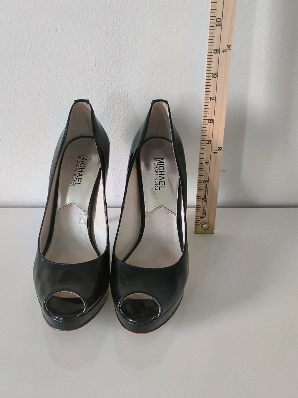 Michael Kors platform pump size 7.5M